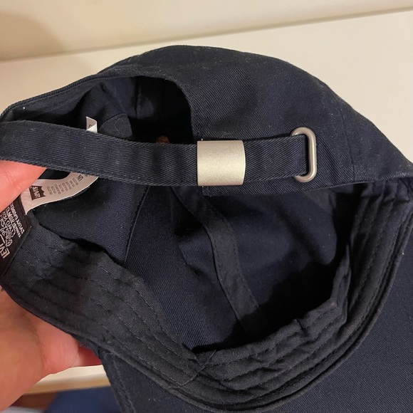 LEVI’S Cap - Picture 3 of 3